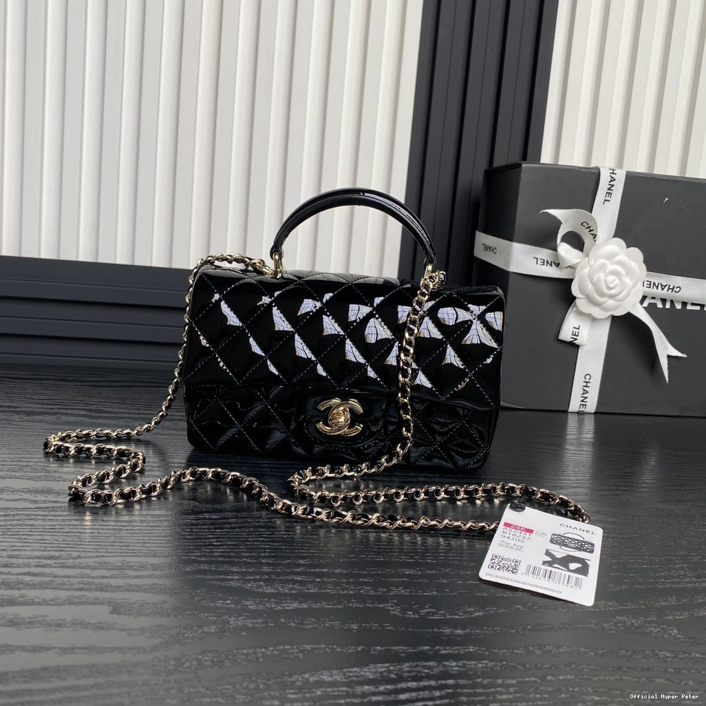 Hyper Peter Handbag CHANEL Handle Mini CHANELassic With Top 0814